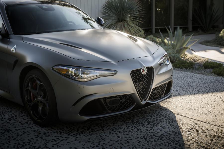 Детали экстерьера Alfa Romeo Giulia Quadrifoglio NRING (952) 2019 года  (NA) (фото 5 из 31)